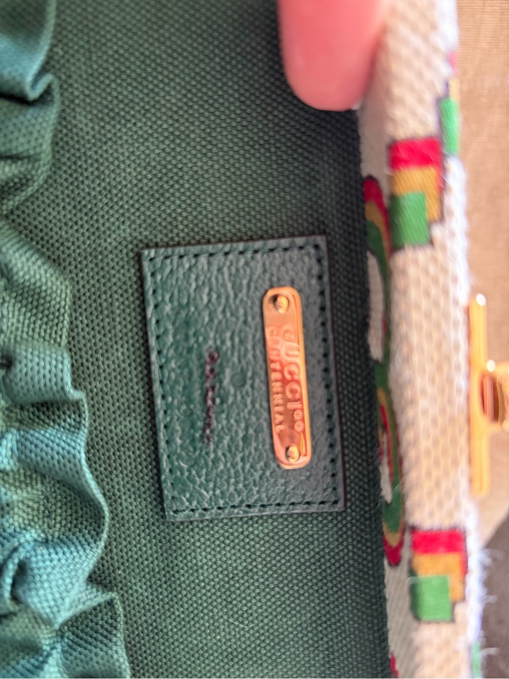 Gucci Cream Canvas Top-Handle Bag with Green and Red GG Motif - Picture 10 of 10